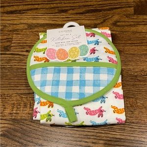 NWT Set of 4 Kitchen Set by Coterie Studio